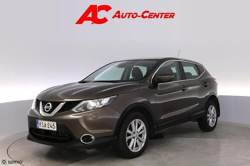 Ruskea (beige) Käytetty 2016 Nissan Qashqai Acenta Katumaasturi | 13 590 € (Perustarjous) - Kuva 1/4