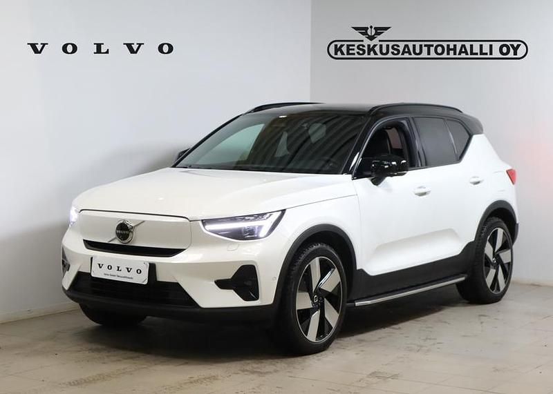 Käytetty Volvo EX40 Ultra 300 kW (408 HP) 2025 Valkoinen Katumaasturi