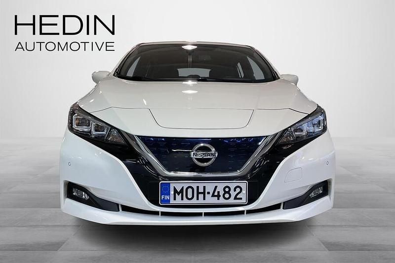 Käytetty Nissan Leaf Acenta 110 kW (150 HP) 2022 Valkoinen Viistoperä