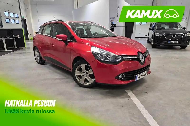Käytetty Renault Clio GrandTour Expression 90 HP (66 kW) 2013 Punainen Farmari