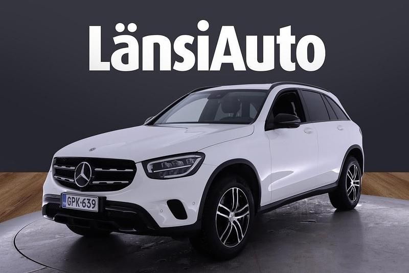 Valkoinen Käytetty 2022 Mercedes GLC300e Business Katumaasturi | 43 350 € (Perustarjous) - Kuva 1/1