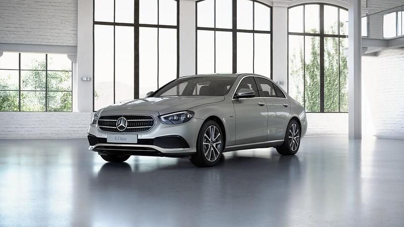 Käytetty 2021 Mercedes E300 Edition Sedan | 37 800 € (Perustarjous) - Kuva 1/4