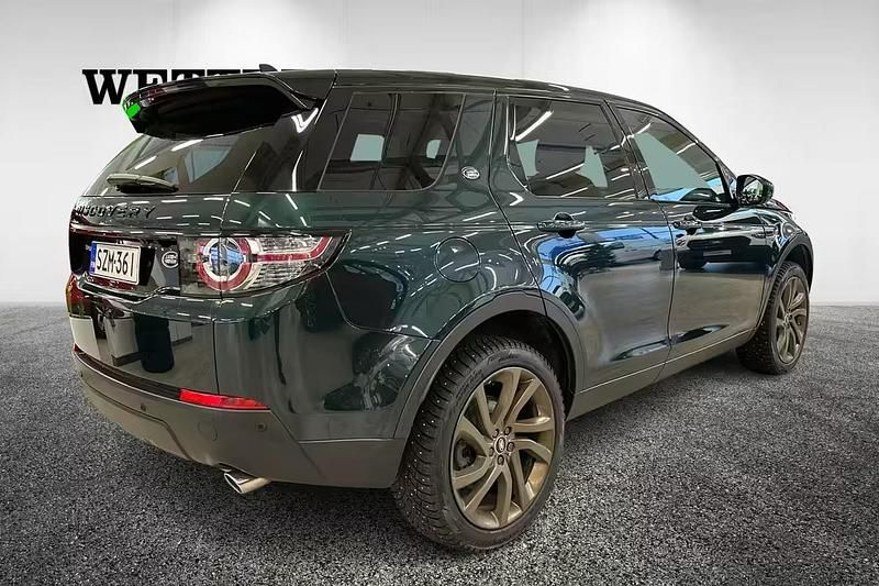 Käytetty Land Rover Discovery Sport HSE 150 HP (110 kW) 2016 Vihreä Katumaasturi