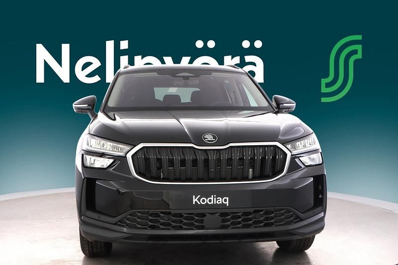 Uusi Skoda Kodiaq Selection 150 HP (110 kW) 2025 Musta Katumaasturi