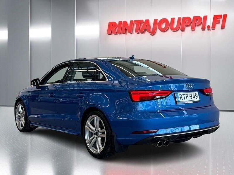 Käytetty Audi A3 Business 150 HP (110 kW) 2018 Sedan