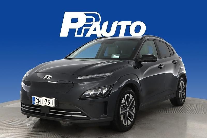 Harmaa Käytetty 2023 Hyundai Kona Style Katumaasturi | 27 890 € - Kuva 1/4
