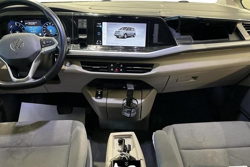Käytetty VW Multivan Style 218 HP (160 kW) 2023 Van