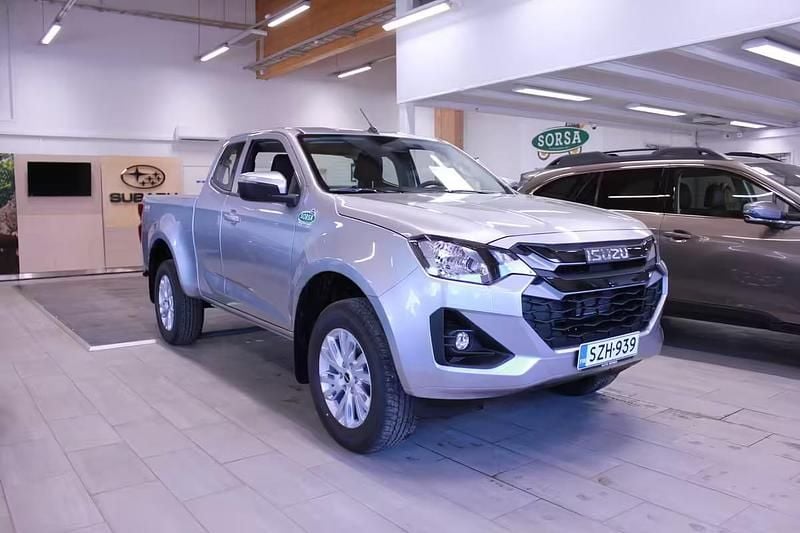 Met. hopea Käytetty 2011 Isuzu D-Max Nouto | 44 900 € - Kuva 1/4