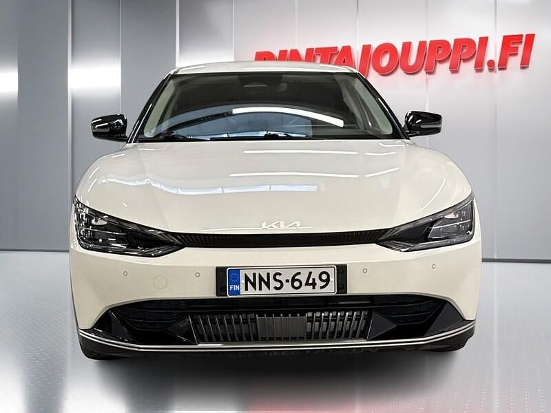 Käytetty Kia EV6 Comfort 239 kW (325 HP) 2024 Valkoinen Katumaasturi