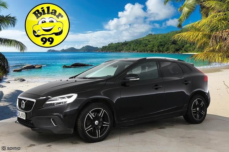 Käytetty Volvo V40 Plus 152 HP (111 kW) 2018 Viistoperä