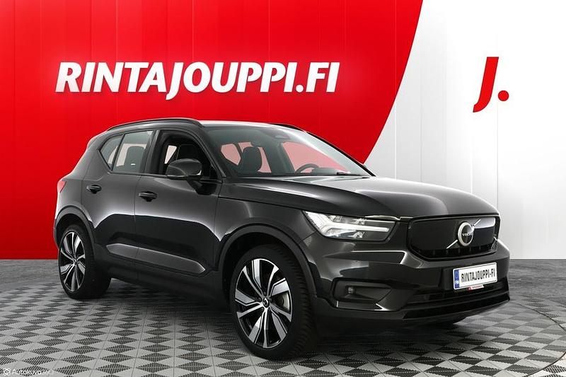 Musta Käytetty 2021 Volvo XC40 R-Design Katumaasturi | 30 450 € (Hyvä tarjous) - Kuva 1/3