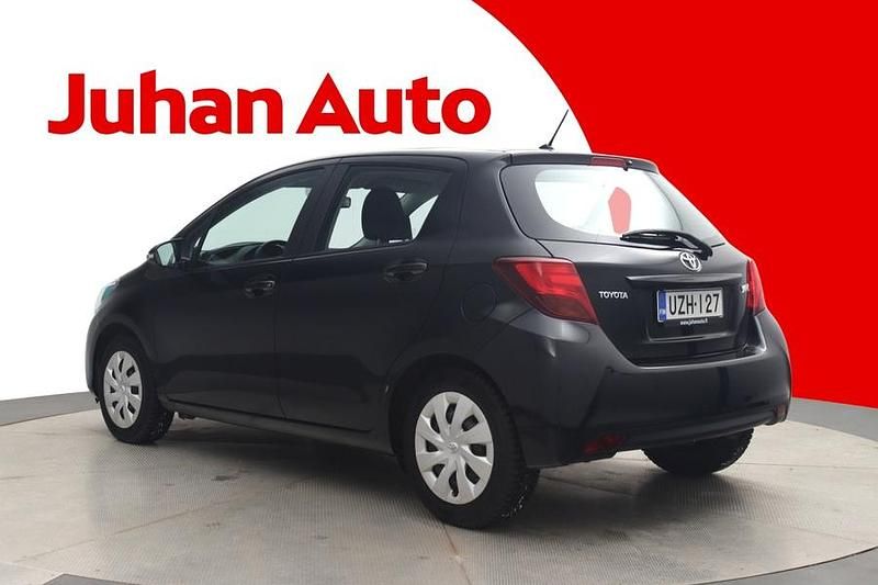 Käytetty Toyota Yaris Multidrive S 99 HP (72 kW) 2016 Musta Viistoperä