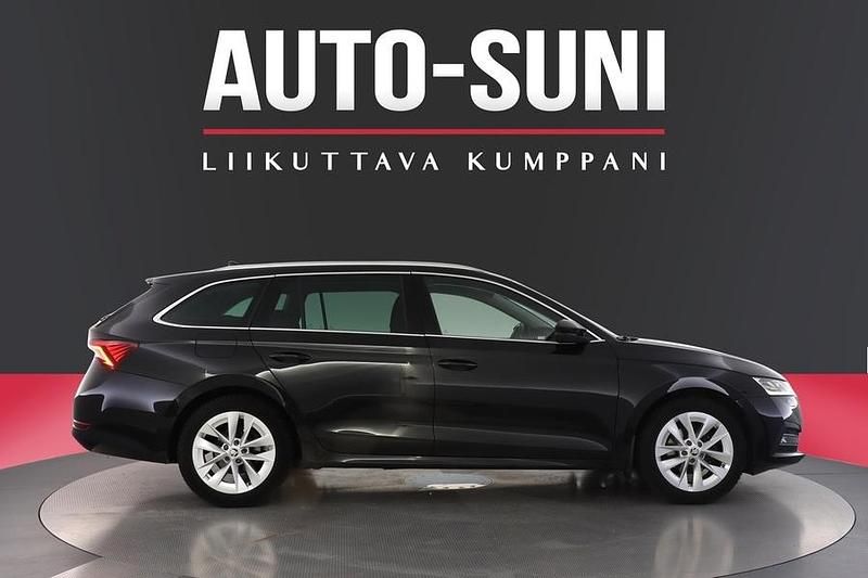 Käytetty Skoda Octavia G-TEC Style 131 HP (96 kW) 2021 Musta Farmari