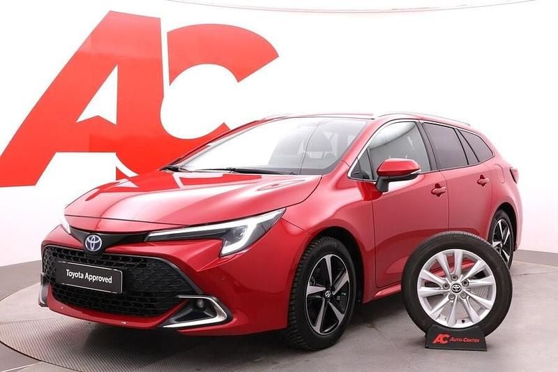 Käytetty Toyota Corolla Edition 140 HP (102 kW) 2025 Punainen Farmari