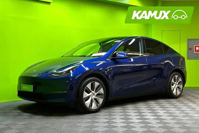Käytetty Tesla Model Y 378 kW (514 HP) 2022 Sininen Katumaasturi