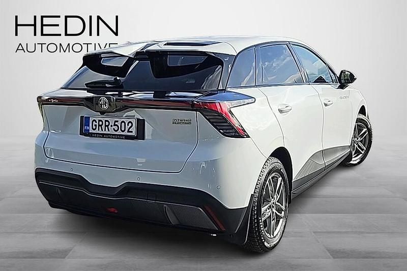 Uusi MG MG4 EV Luxury 150 kW (204 HP) 2025 Viistoperä
