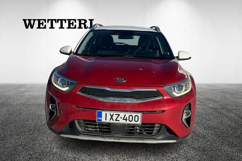 Käytetty Kia Stonic EX 101 HP (74 kW) 2020 Katumaasturi