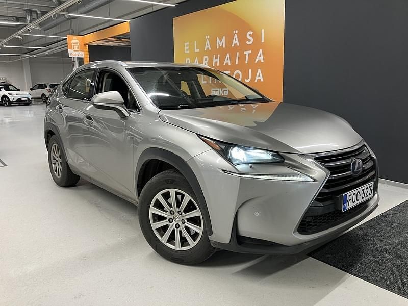 Käytetty 2017 Lexus NX300h Katumaasturi | 24 880 € (Perustarjous) - Kuva 1/4