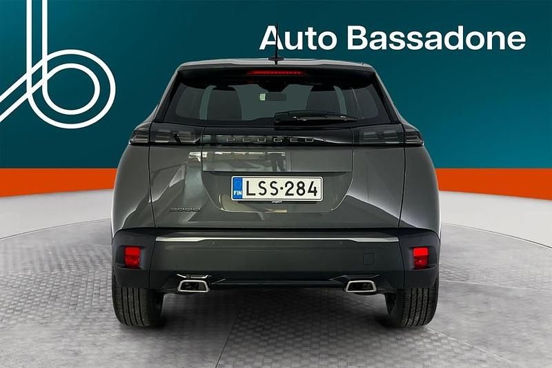 Käytetty Peugeot 2008 Active 131 HP (96 kW) 2024 Katumaasturi