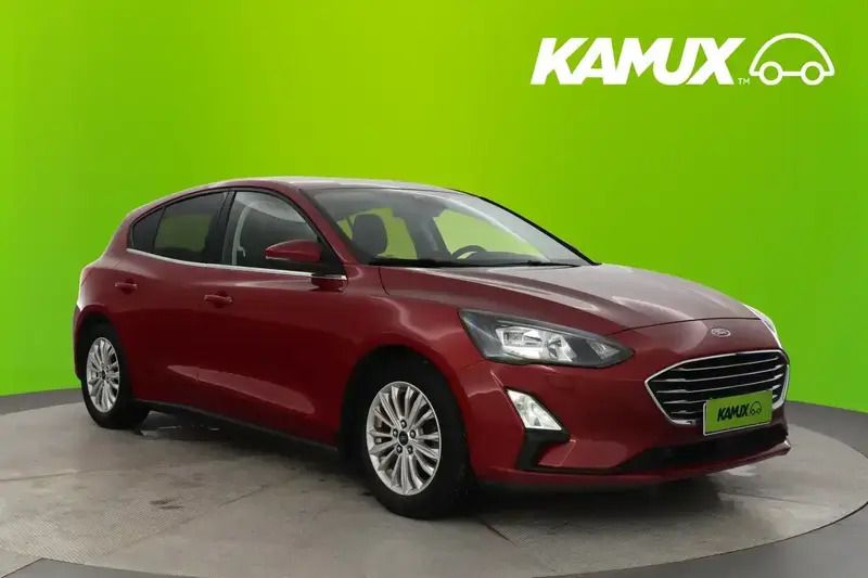 Punainen Käytetty 2020 Ford Focus Titanium Sedan | 14 450 € (Supertarjous) - Kuva 1/4