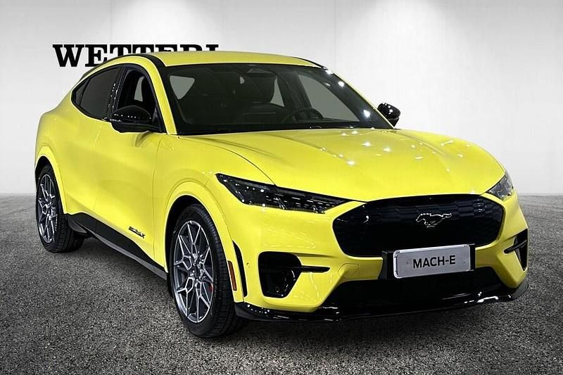 Uusi Ford Mustang Mach-E GT 358 kW (487 HP) 2025 Keltainen Katumaasturi