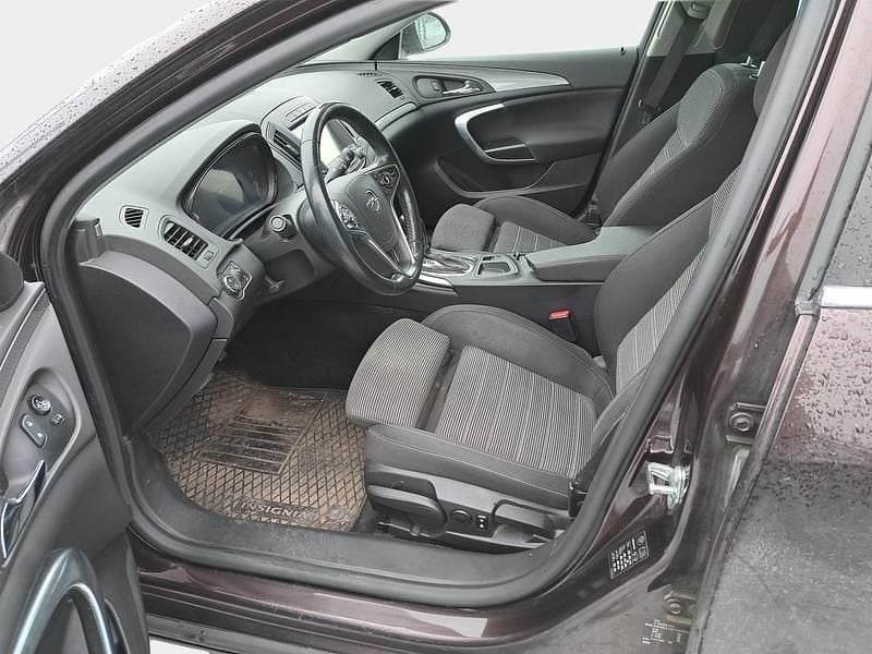 Käytetty Opel Insignia Edition 136 HP (100 kW) 2016 Viistoperä