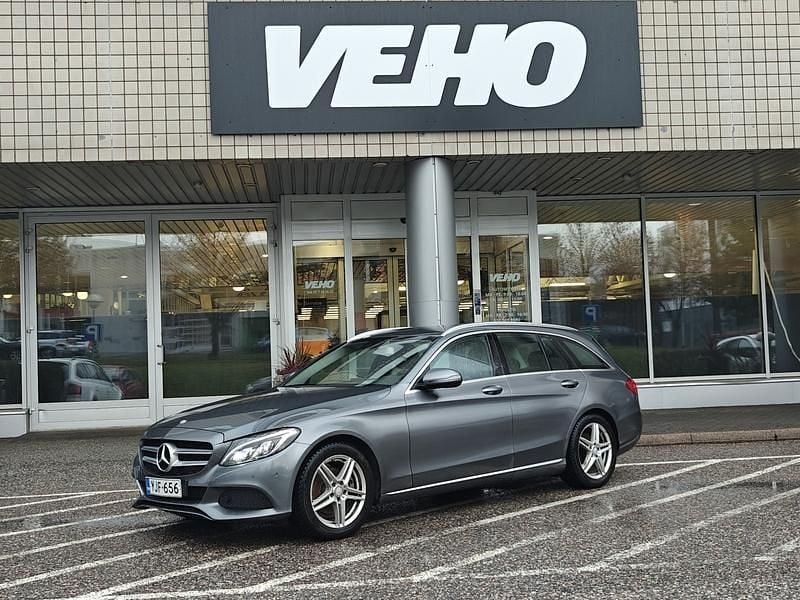 Harmaa Käytetty 2016 Mercedes C200 Business Farmari | 14 490 € (Supertarjous) - Kuva 1/4