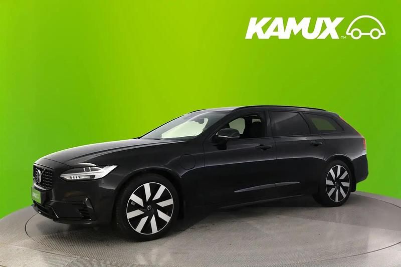 Käytetty Volvo V90 Plus 253 HP (186 kW) 2025 Musta Farmari