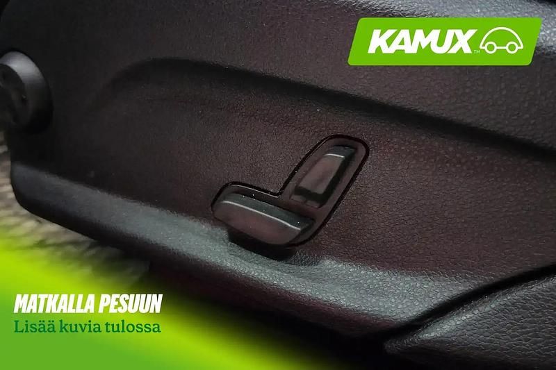 Käytetty Mercedes EQC400 300 kW (408 HP) 2021 Hopea / harmaa Katumaasturi