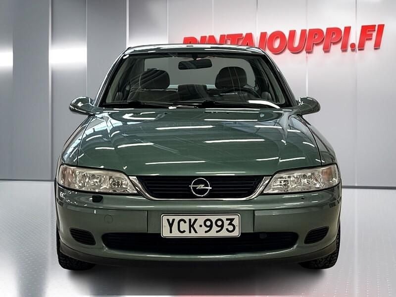 Käytetty Opel Vectra 101 HP (74 kW) 1999 Sedan