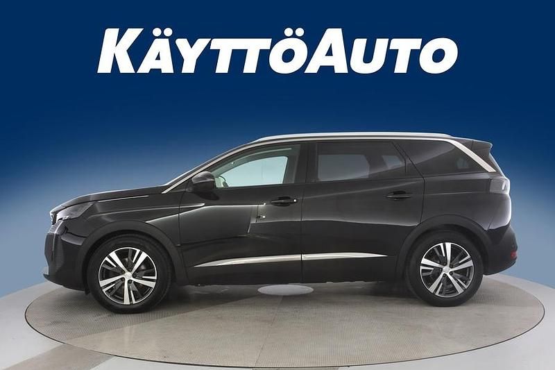 Käytetty Peugeot 5008 Allure 131 HP (96 kW) 2021 Musta Tila-auto