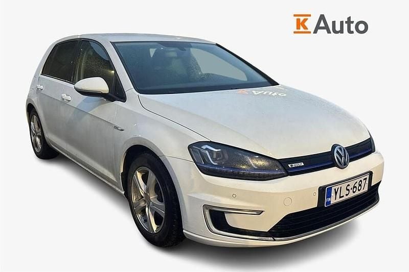 Käytetty 2015 VW e-Golf Viistoperä | 9 990 € (Hieman kallis) - Kuva 1/3
