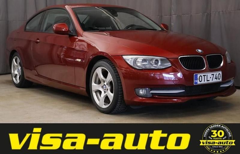 Käytetty BMW 320 170 HP (125 kW) 2012 Punainen Coupe - kaksiovinen
