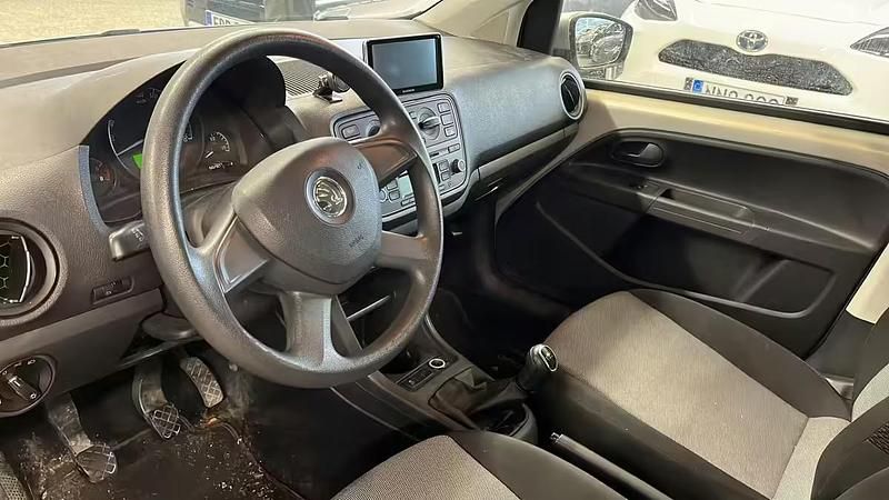 Käytetty Skoda Citigo Ambition 75 HP (55 kW) 2012 Ruskea Viistoperä