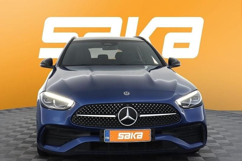 Käytetty Mercedes C300e Business 313 HP (230 kW) 2023 Farmari