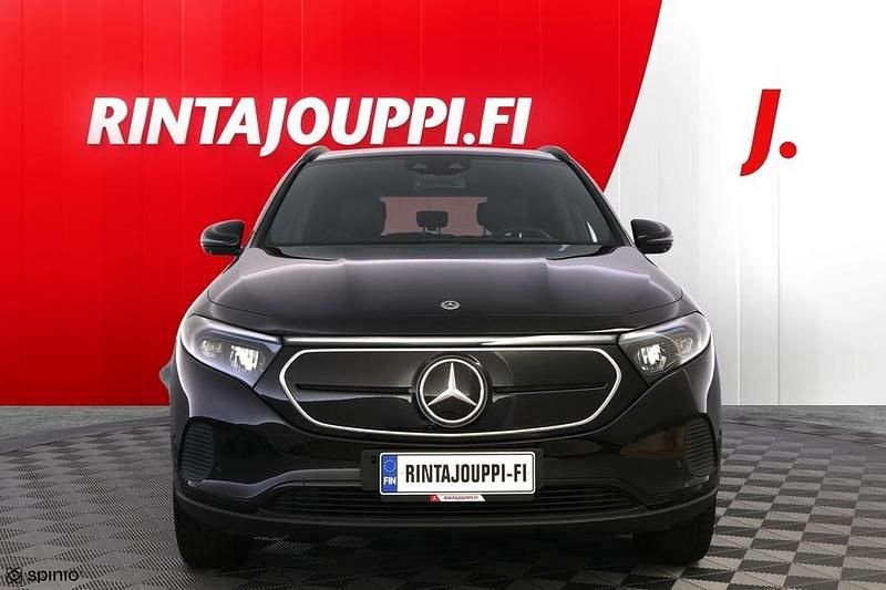 Käytetty Mercedes EQA300 167 kW (228 HP) 2022 Katumaasturi
