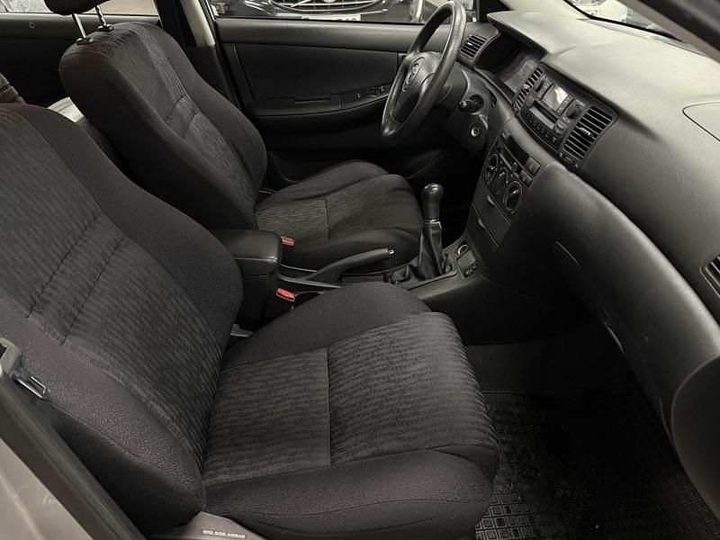 Käytetty Toyota Corolla 110 HP (80 kW) 2004 Viistoperä