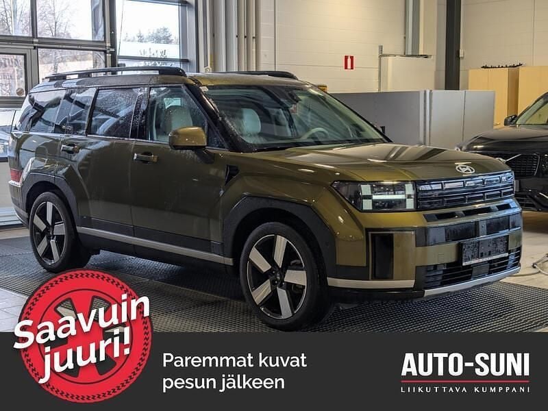 Käytetty Hyundai Santa Fe Premium 265 HP (194 kW) 2025 Katumaasturi