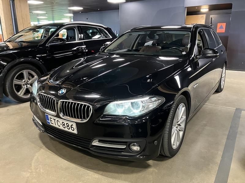 Käytetty BMW 520 Comfort Edition 190 HP (139 kW) 2017 Farmari