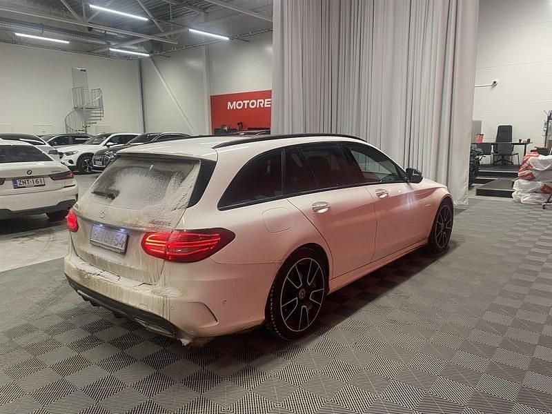 Käytetty Mercedes C300 AMG 245 HP (180 kW) 2019 Farmari