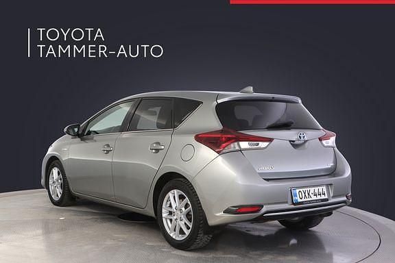 Käytetty Toyota Auris Active 98 HP (72 kW) 2018 Harmaa Viistoperä