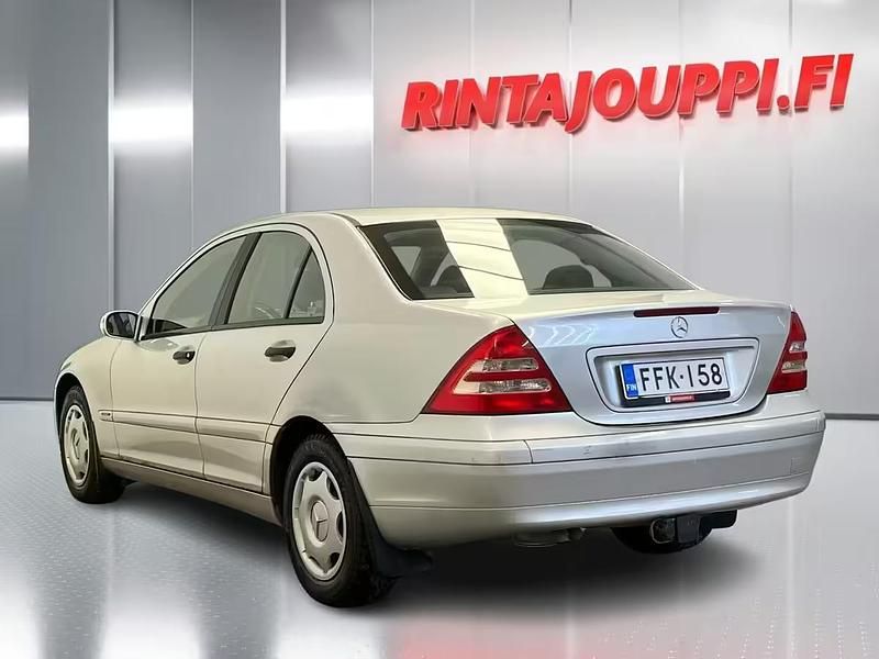 Käytetty Mercedes C180 Avantgarde 129 HP (94 kW) 2002 Sedan