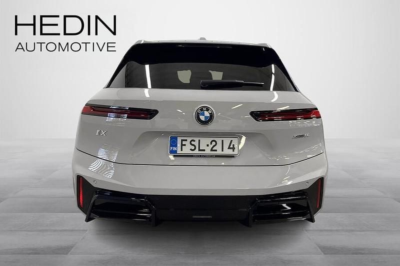 Käytetty BMW iX M Sport 400 kW (544 HP) 2025 Harmaa Katumaasturi