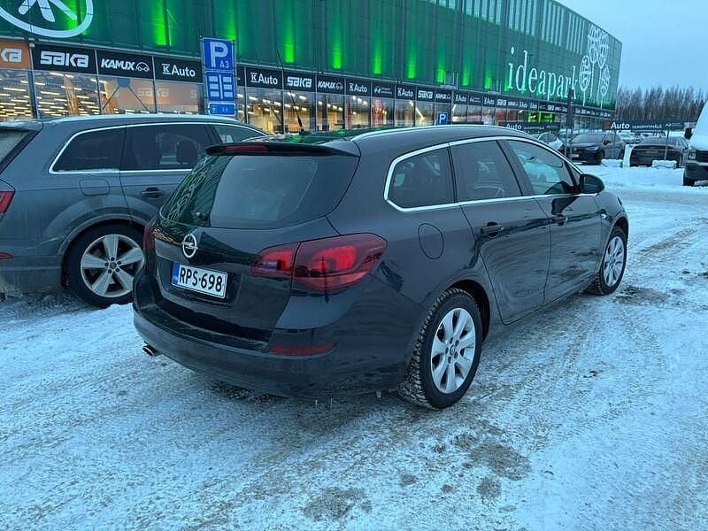 Käytetty Opel Astra Sport 140 HP (102 kW) 2012 Farmari