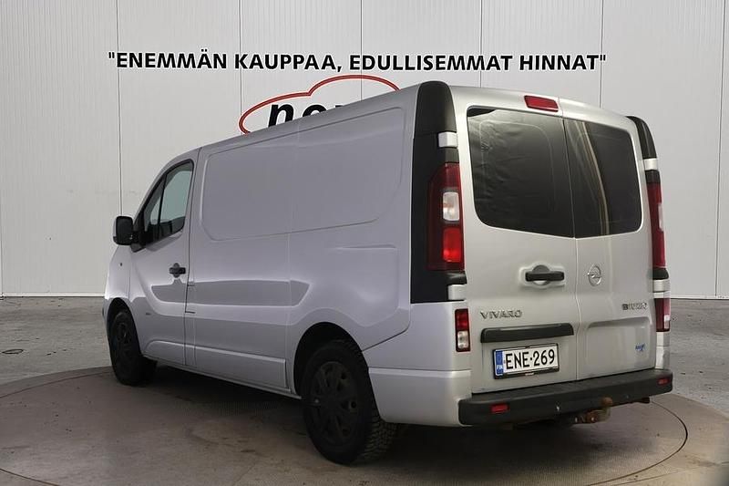 Käytetty Opel Vivaro Edition 120 HP (88 kW) 2014 Harmaa Tila-auto