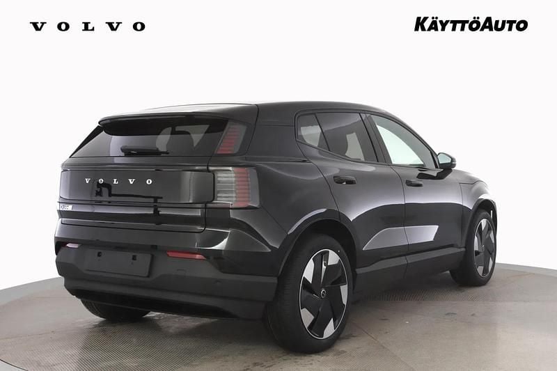 Uusi Volvo EX30 Performance 314 kW (428 HP) 2026 Onyx black met Katumaasturi