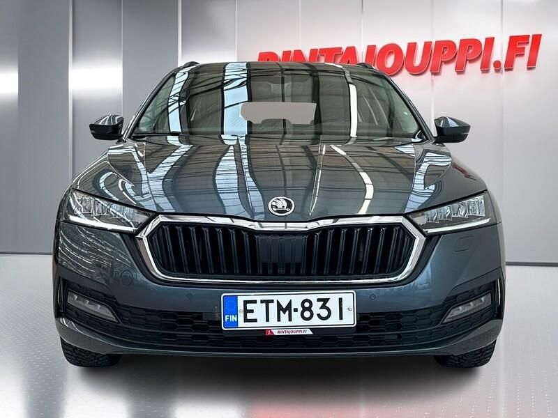 Käytetty Skoda Octavia Ambition 110 HP (80 kW) 2021 Farmari