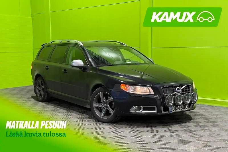 Käytetty Volvo V70 R-Design 136 HP (100 kW) 2012 Musta Farmari