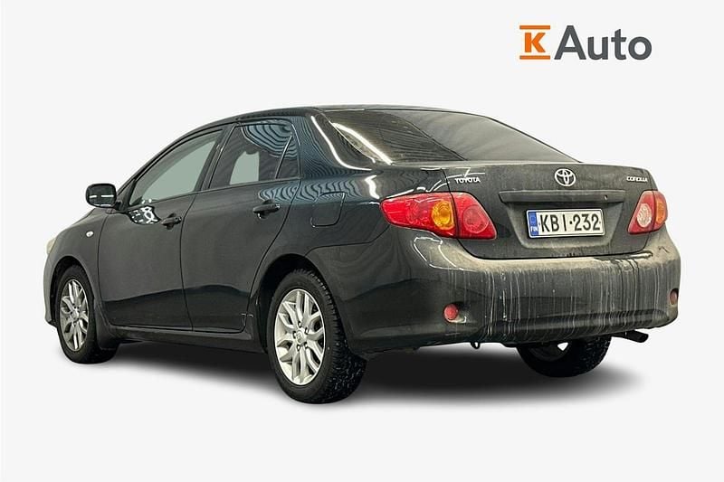 Käytetty Toyota Corolla Plus 124 HP (91 kW) 2008 Musta Sedan
