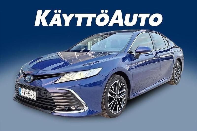 Käytetty Toyota Camry Style 218 HP (160 kW) 2023 Met. sininen Sedan